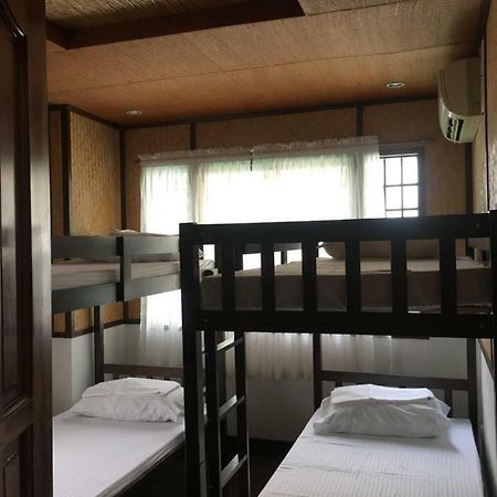 Joyful Island Hostel Lapu-Lapu City Buitenkant foto
