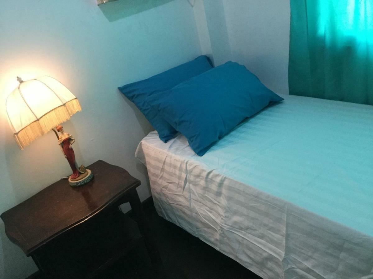 Joyful Island Hostel Lapu-Lapu City Buitenkant foto