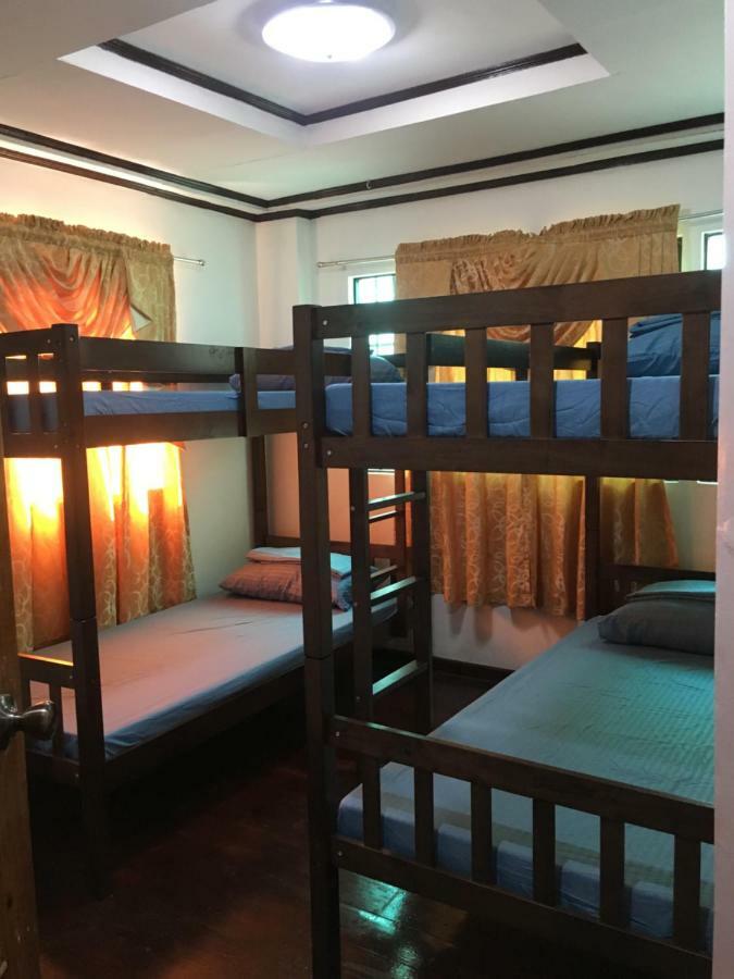 Joyful Island Hostel Lapu-Lapu City Buitenkant foto