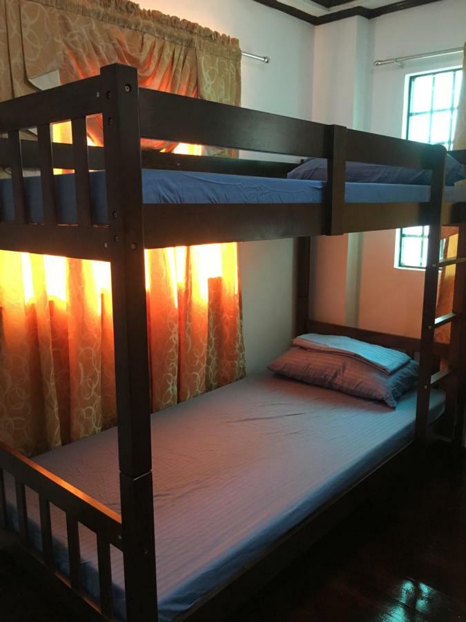 Joyful Island Hostel Lapu-Lapu City Buitenkant foto